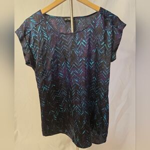 Express XS Women’s Chevron Print Short Sleeve Blouse Top
